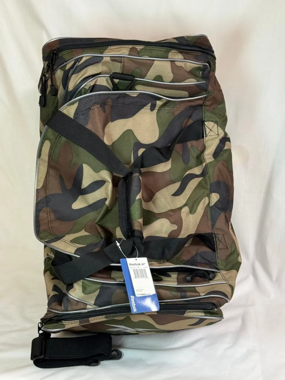 NWT Vintage Reebok Large Duffel Gym Carry On Weekender Travel Bag - Camouflage